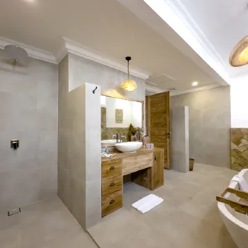 Vila Ombak