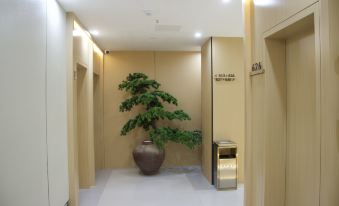 Shiji Hotel