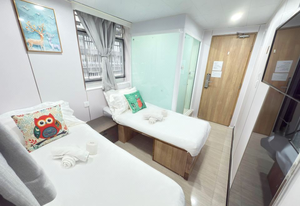 2. 애플 호스텔 홍..