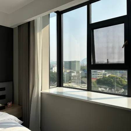 Shankee Hotel (Hechi College Yizhou Bus Terminal)