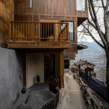Wutong · shu Guest House (Xijiang Qianhu Miao Village Observation Platform Store)