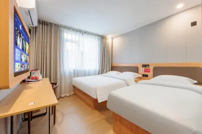 Huayi Hotel (Beijing Tiananmen Square Dashilan) Hotels in Beijing
