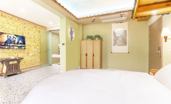 Kunming Pupu Design Hotel (Dianchi Haigeng Daba)