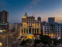 HanTing Hotel (Xinyang Huangchuan Xiya Heyue Square)