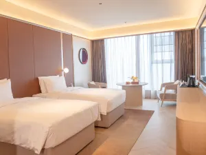 Crystal Orange Hotel Xingyi WanFengLin Airport