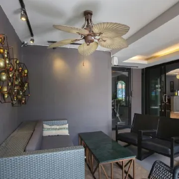 V Hotel Vajira