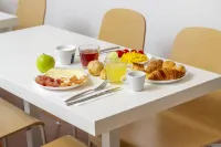 B&B Hotel Milano Cenisio Garibaldi - Breakfast
