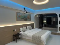 Blue Light Yingsu Homestay