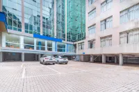 Libo Fashion Hotel (Lipu Central Square Branch)