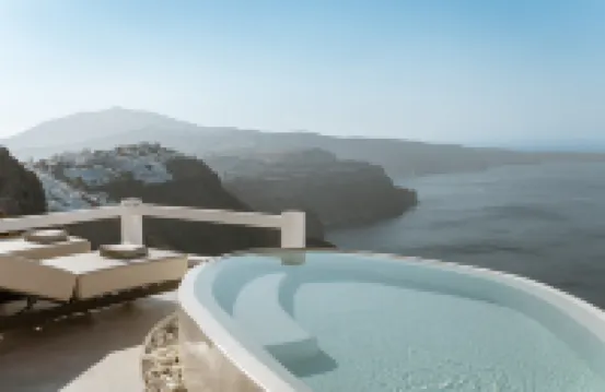 Aqua Luxury Suites
