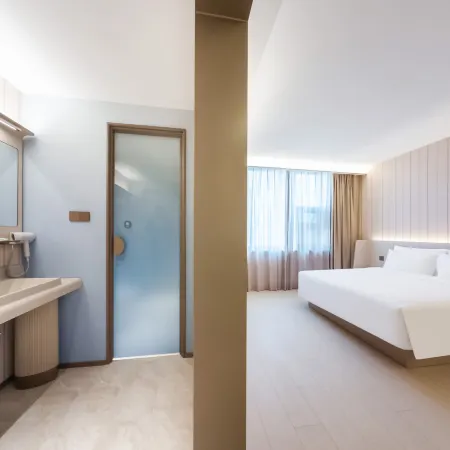 HanTing Hotel (Xingtai Neiqiu Bianque Avenue)