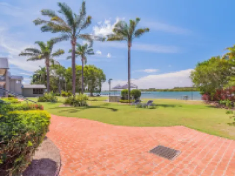 Moby Dick Waterfront Resort Motel Hotels in Yamba