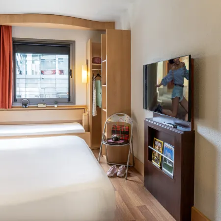 Ibis Madrid Alcobendas Отели рядом с достопримечательностью «Станция метро Montecarmelo»