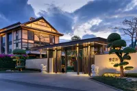 Jianshui Yanqi Lake Hotel