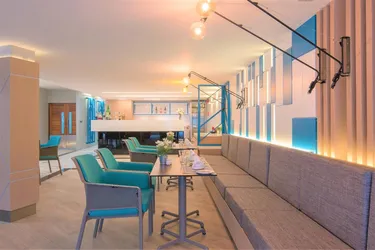 รูปภาพของเดอะ บีชฟร้อนท์ โฮเทล ภูเก็ต