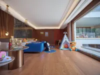 Riverside Paradise Hotel (Lijiang River Branch)