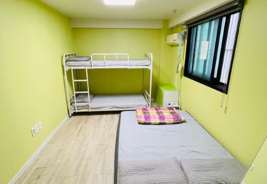 [해운대 비치스테이의 공용 공간 및 주방 이미지]