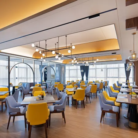 Hampton by Hilton Jieyang High-speed Railway Station