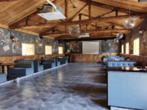 Xianshan Hotel (Xianshan Ranch)
