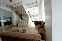 B Hotels Angeles City