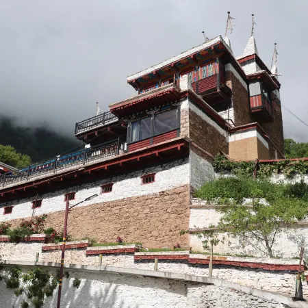Tusi Guju · Gyirong Chinese Inn