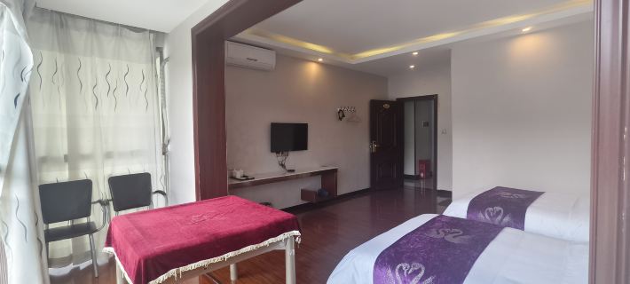 Mount Fanjing Juxian Hotel โรงแรมในเจียงโข่ว
