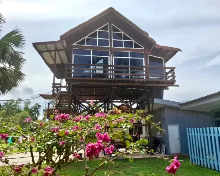 Papar Beachfront View Hotels in Papar