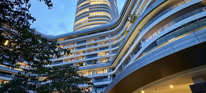 Aoki · Audiovisual | AESTHETICDESIGNER Light Luxury Residence (Shenzhen MixC Store) Hotels in Shenzhen