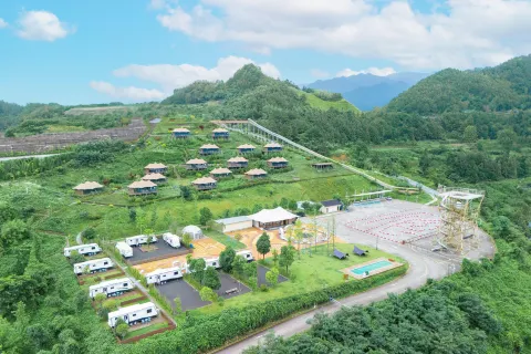Shan Yin Xi Jiang Rustic Luxury Resort Hotel