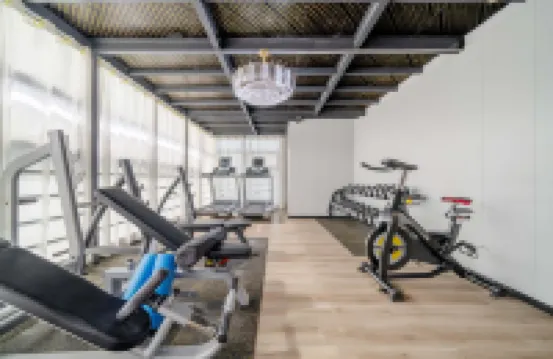 Jiudinghong Business Hotel