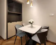 Wanyue Apartment (Zhengding International Convention and Exhibition Center Shop)