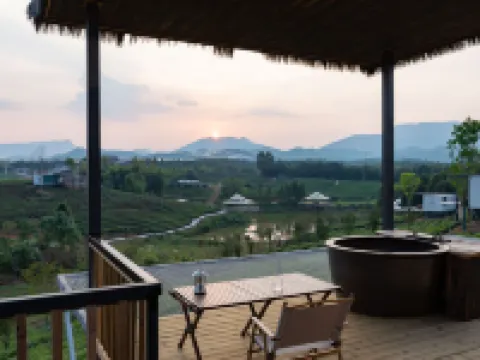 述野·隱世野奢度假營地（崇陽店） 崇陽酒店