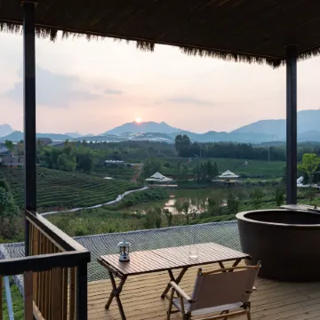 See Wild·YS Chongyang Glamping Retreat