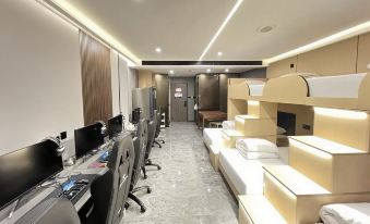 Tidal Esports Hotel (Zhengzhou Olympic Sports Center)