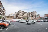 East Coast Holiday Hotel (Sihui Yubocheng Branch) - parking