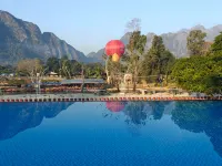 LARNG YAY Riverview Resort Hotel Hotels near ສະຖານີວັງວຽງ