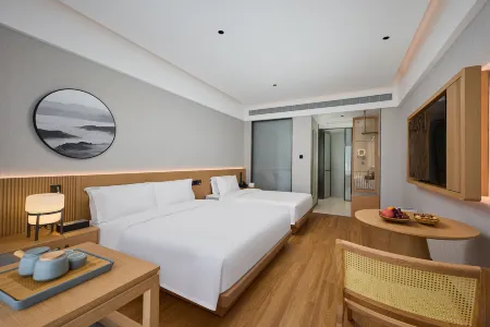 Banlan Hotel (Tashkurgan Jincao Tan Scenic Area Branch) Отели в г. Ташкурган