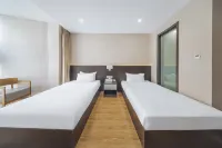 Ease Hotel (Yanji Department Store)