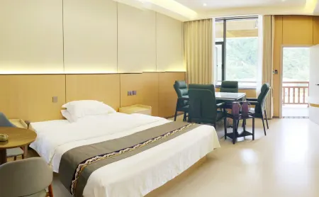 Mianyang Pingwu Baima Shiguang Boutique Homestay