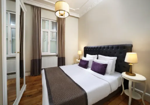 Meroddi Galata Flats Hotels near Galata Tower