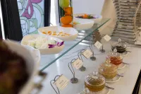 Adamo Hotel Hung Yen - Free Daily Access To The Jimjilbang - servizio colazione