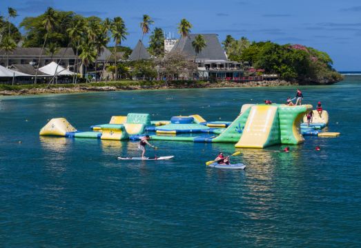 샹그릴라 야누카 수영장