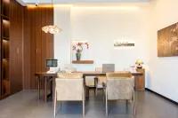 Suyuhai Loft Scenic Apartment (Weihai Railway Station Hanlefang)
