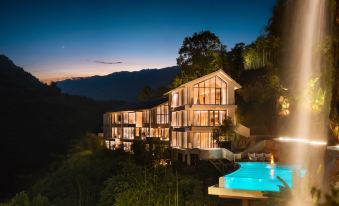 Su Ri Qinghe Cliff Waterfall Wild Luxury Hotel