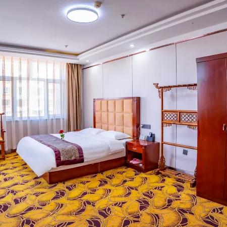 Huayi Select Hotel by Home Inn (Datong Yungang District Wuyue Plaza)