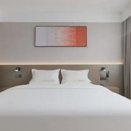 Hongfa Hotel (Yi'an Avenue Baimai Lake Street)