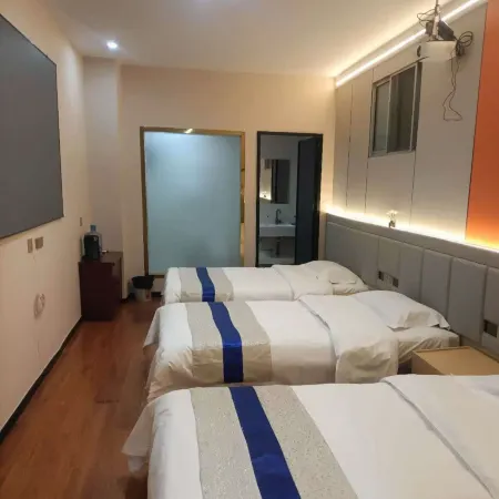 Yunqi Hotel