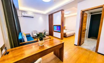 Ningjin Wanhong Holiday Hotel