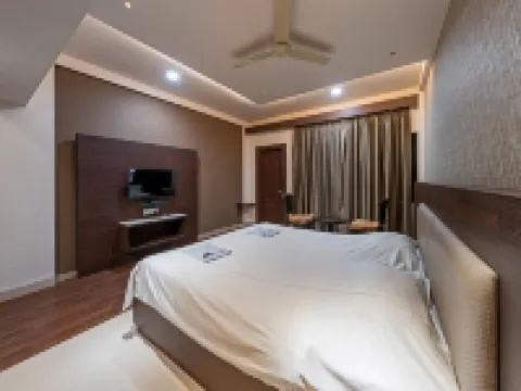 Hotel Hilltop by Fidato Hotels