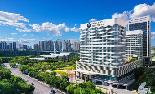 METAL LI HOTEL
